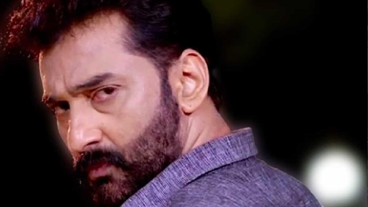 Rajeev Parameshwar: ഒരു പ്രശ്‌നം വന്നാല്‍ മൊത്തം സീരിയലുകളും മോശമാണെന്ന് പറയും; സെന്‍സറിങ് വേണമെങ്കില്‍ ചാനല്‍ ന്യൂസുകളിലും അത് ചെയ്യണം