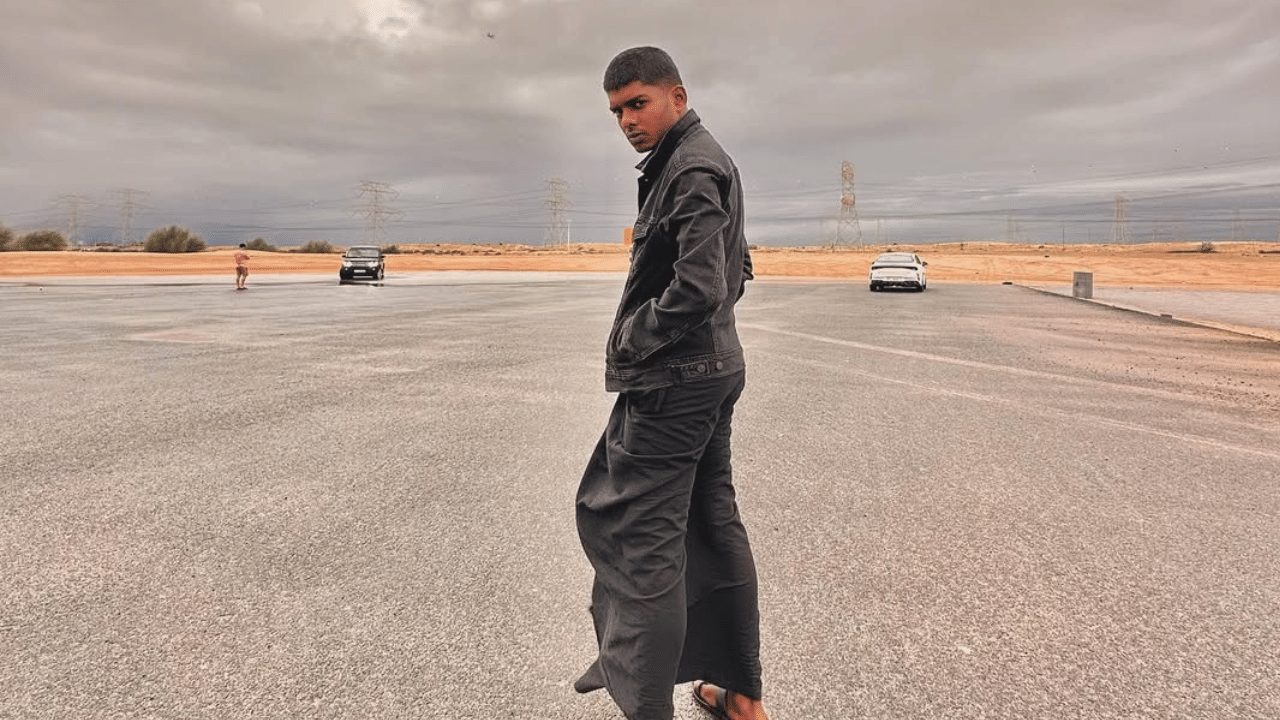 മുമ്പത്തെ പോലെ മൂർച്ചയുള്ള വാക്കുകൾ ഉൾപ്പെടുത്തി കൊണ്ട് പുറത്തിറക്കിയ ഗാനത്തിന് വൻ സ്വീകാര്യതയാണ് ലഭിക്കുന്നത്.
