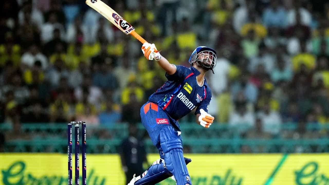 IPL 2025: ഐപിഎല്ലില് ഇന്ന് ഡബിള് ധമാക്ക; എല്ലാ കണ്ണുകളും ഋഷഭ് പന്തില് IPL 2025: ഐപിഎല്ലില് ഇന്ന് ഡബിള് ധമാക്ക; എല്ലാ കണ്ണുകളും ഋഷഭ് പന്തില്