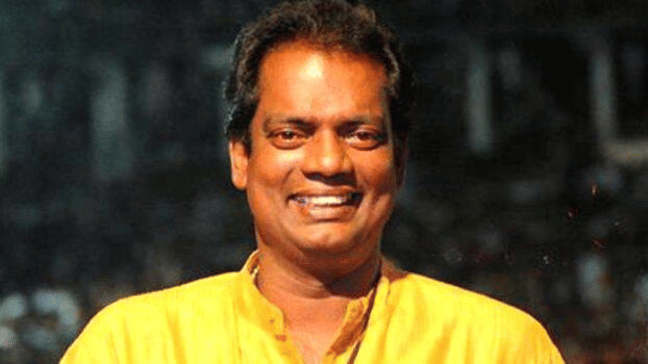 Salim Kumar: മൈക്കിൾ ജാക്സൺ മരിച്ചപ്പോൾ ചാനലുകൾ പ്രതികരണമെടുക്കാനെത്തി; കാര്യം മനസിലായത് പിന്നീട്; സലിം കുമാർ Salim Kumar: മൈക്കിൾ ജാക്സൺ മരിച്ചപ്പോൾ ചാനലുകൾ പ്രതികരണമെടുക്കാനെത്തി; കാര്യം മനസിലായത് പിന്നീട്; സലിം കുമാർ