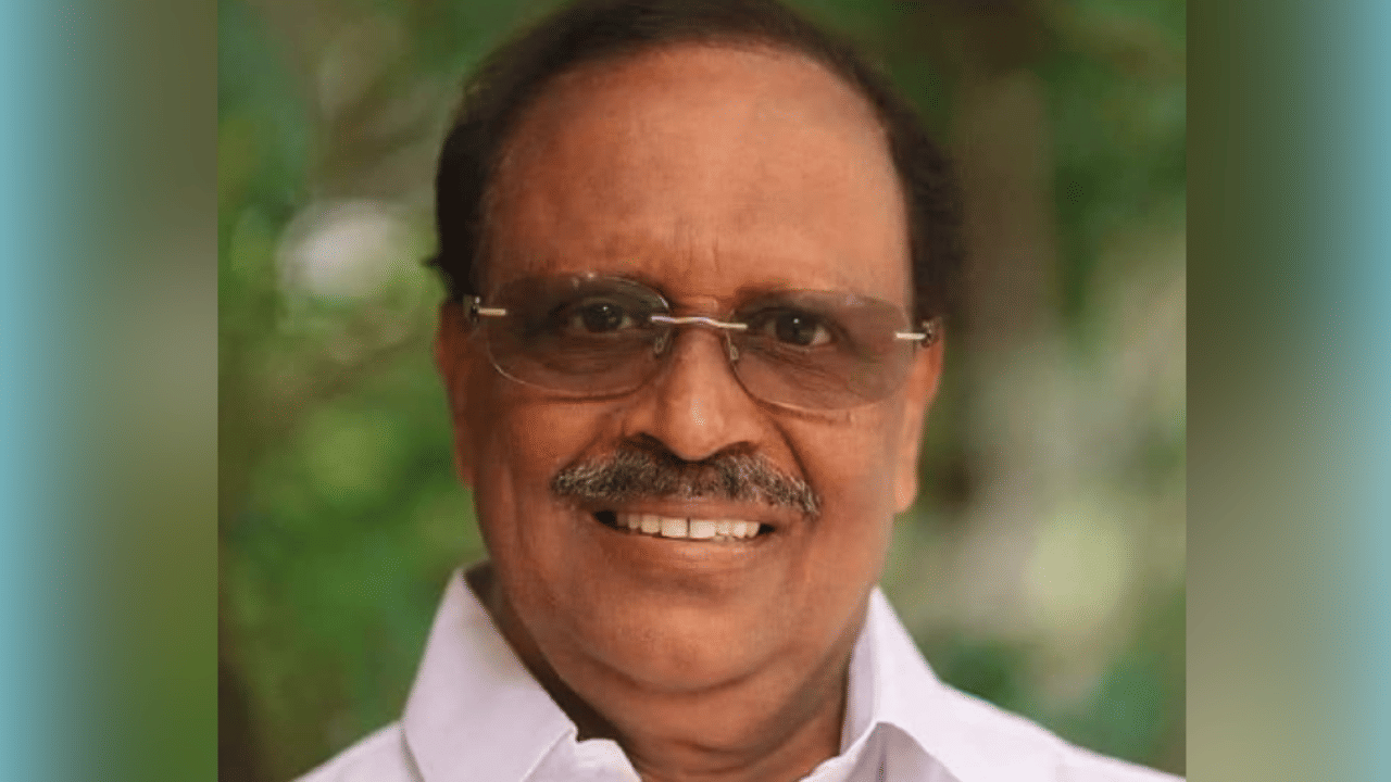 Sooranad Rajashekaran: മുതിർന്ന കോൺഗ്രസ് നേതാവ് ശൂരനാട് രാജശേഖരൻ അന്തരിച്ചു Sooranad Rajashekaran: മുതിർന്ന കോൺഗ്രസ് നേതാവ് ശൂരനാട് രാജശേഖരൻ അന്തരിച്ചു