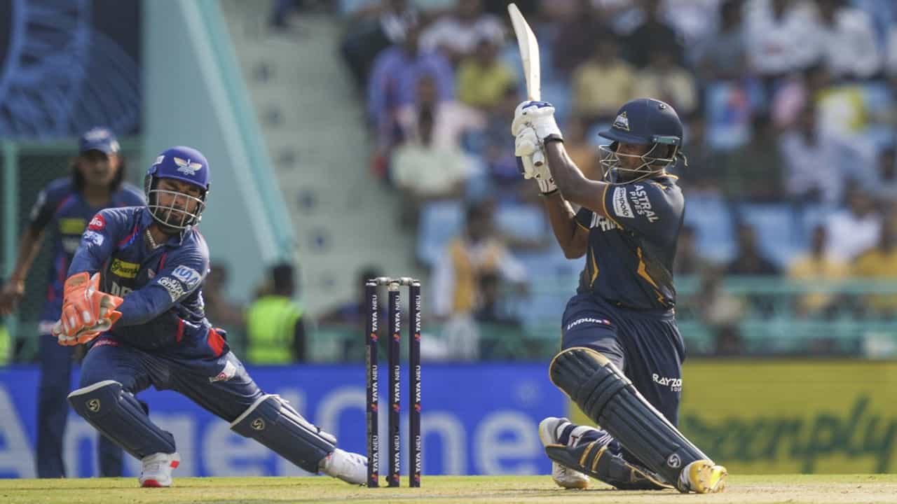 IPL 2025: ഈ ചെക്കന്‍ ഇത് എന്തു ഭാവിച്ചാ ! സായ് സുദര്‍ശന് നാലാം അര്‍ധ സെഞ്ചുറി; ലഖ്‌നൗവിന് വേണം 181 റണ്‍സ്‌