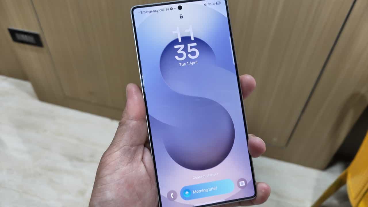 Samsung Galaxy S25 Ultra: സാംസങ് എസ്25 അൾട്രയ്ക്ക് വൻ വിലക്കുറവ്; ഓഫർ ഈ മാസം അവസാനം വരെ