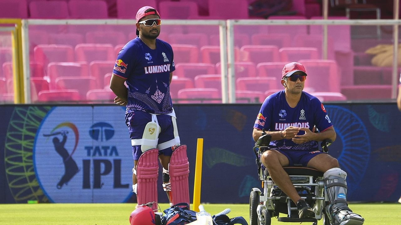 IPL 2025: തീരുമാനങ്ങളെല്ലാം ദ്രാവിഡിന്റേത്, റോയല്സില് സഞ്ജുവിന് റോളില്ല? താരം ടീം വിടുമോ? IPL 2025: തീരുമാനങ്ങളെല്ലാം ദ്രാവിഡിന്റേത്, റോയല്സില് സഞ്ജുവിന് റോളില്ല? താരം ടീം വിടുമോ?