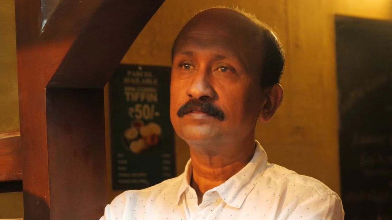 Santhosh T Kuruvila: ഇങ്ങനെ കിട്ടണമെങ്കിൽ നിങ്ങൾ സിനിമ നിർമ്മിക്കാൻ ഇറങ്ങരുത്; മുച്ചീട്ടുകളിക്കോ വല്ല ചൂതാട്ടങ്ങൾക്കോ പോവണം Santhosh T Kuruvila: ഇങ്ങനെ കിട്ടണമെങ്കിൽ നിങ്ങൾ സിനിമ നിർമ്മിക്കാൻ ഇറങ്ങരുത്; മുച്ചീട്ടുകളിക്കോ വല്ല ചൂതാട്ടങ്ങൾക്കോ പോവണം