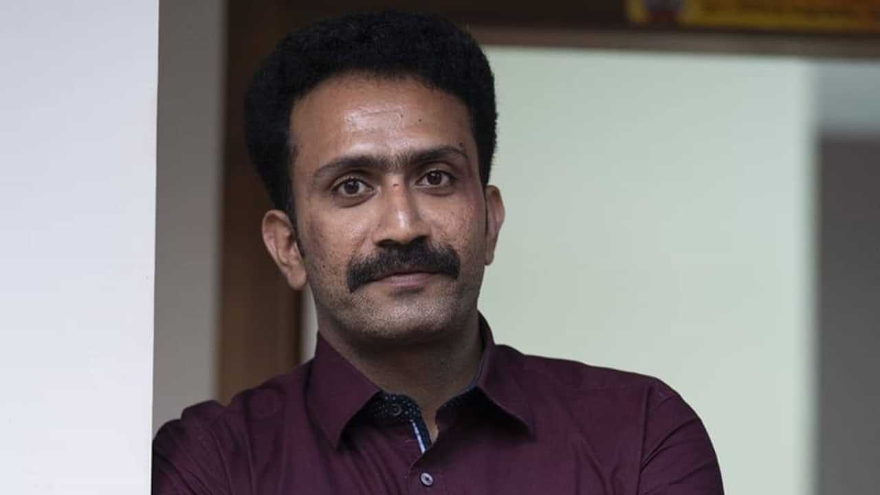 Shine Tom Chacko : മല പോലെ വന്നത് എലി പോലെ പോയി, ഒടുവില് എല്ലാം കോംപ്ലിമെന്റായി? ഷൈന് ടോം കേസിന്റെ നാള്വഴികളിലൂടെ Shine Tom Chacko : മല പോലെ വന്നത് എലി പോലെ പോയി, ഒടുവില് എല്ലാം കോംപ്ലിമെന്റായി? ഷൈന് ടോം കേസിന്റെ നാള്വഴികളിലൂടെ