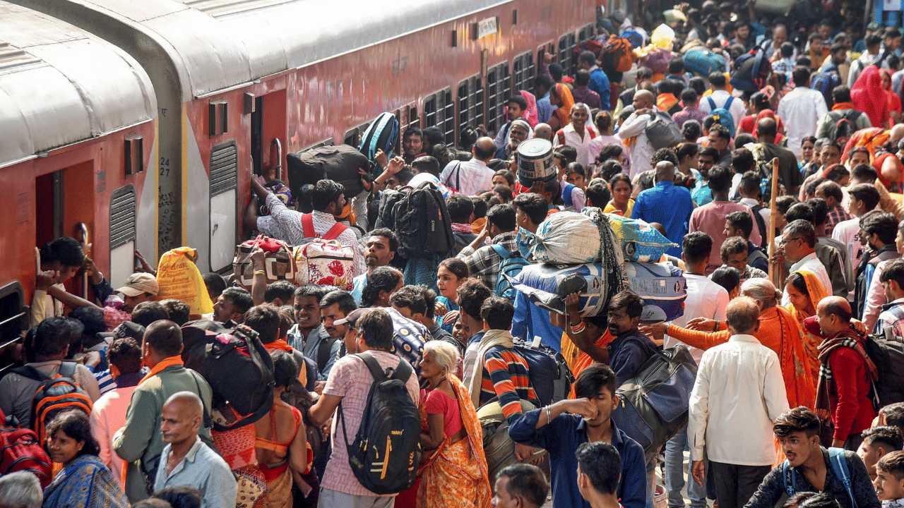 Special Train Service: ജനറൽ കോച്ചുകൾ മാത്രം, തിരക്കിന് ആശ്വാസമോ?; തിരുവനന്തപുരം-മംഗളൂരു സെപ്ഷ്യൽ ട്രെയിൻ പ്രഖ്യാപിച്ചു