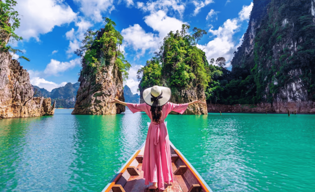 Thailand Digital Arrival Card: വിനോദ സഞ്ചാരികൾക്ക് സന്തോഷ വാർത്ത; ഡിജിറ്റൽ അറൈവൽ കാർഡ് അവതരിപ്പിച്ച് തായ്ലാൻഡ്