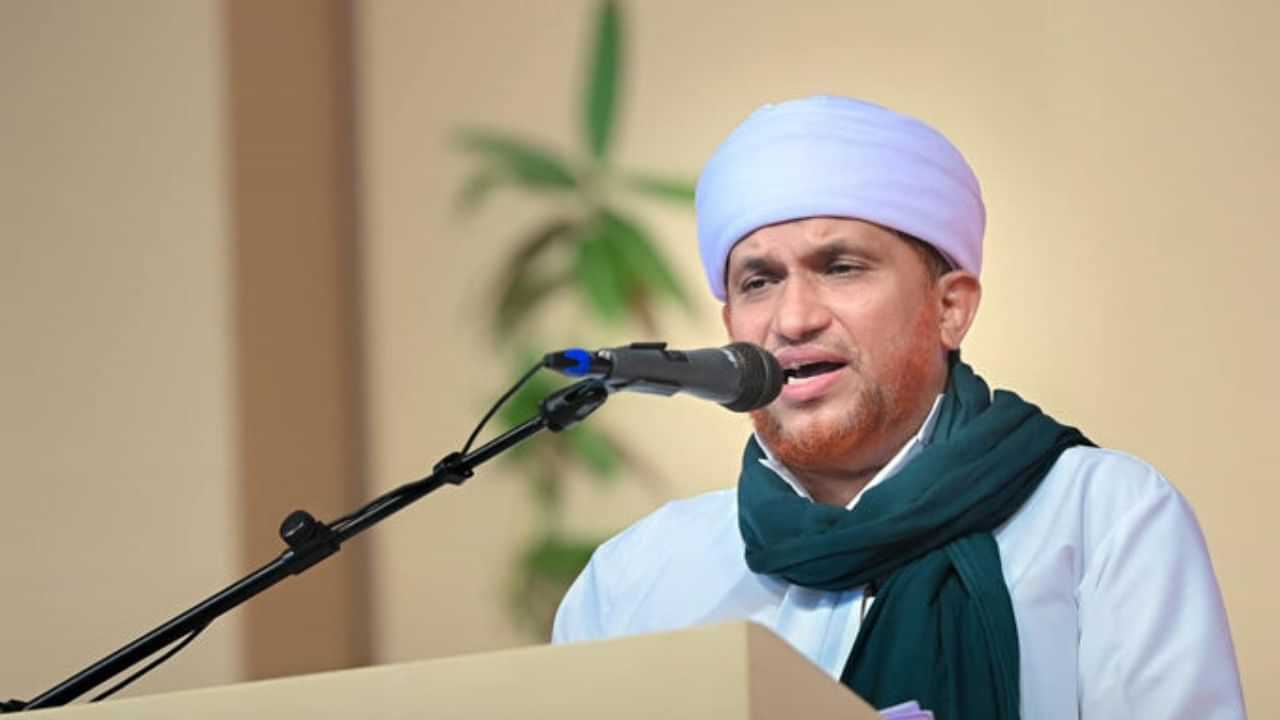 Home Birth: ആശുപത്രിയില്‍ പ്രസവിക്കണമെന്ന് നിയമമുണ്ടോ? അവിടെ എന്തെല്ലാം അക്രമം നടക്കുന്നു: സമസ്ത നേതാവ്‌