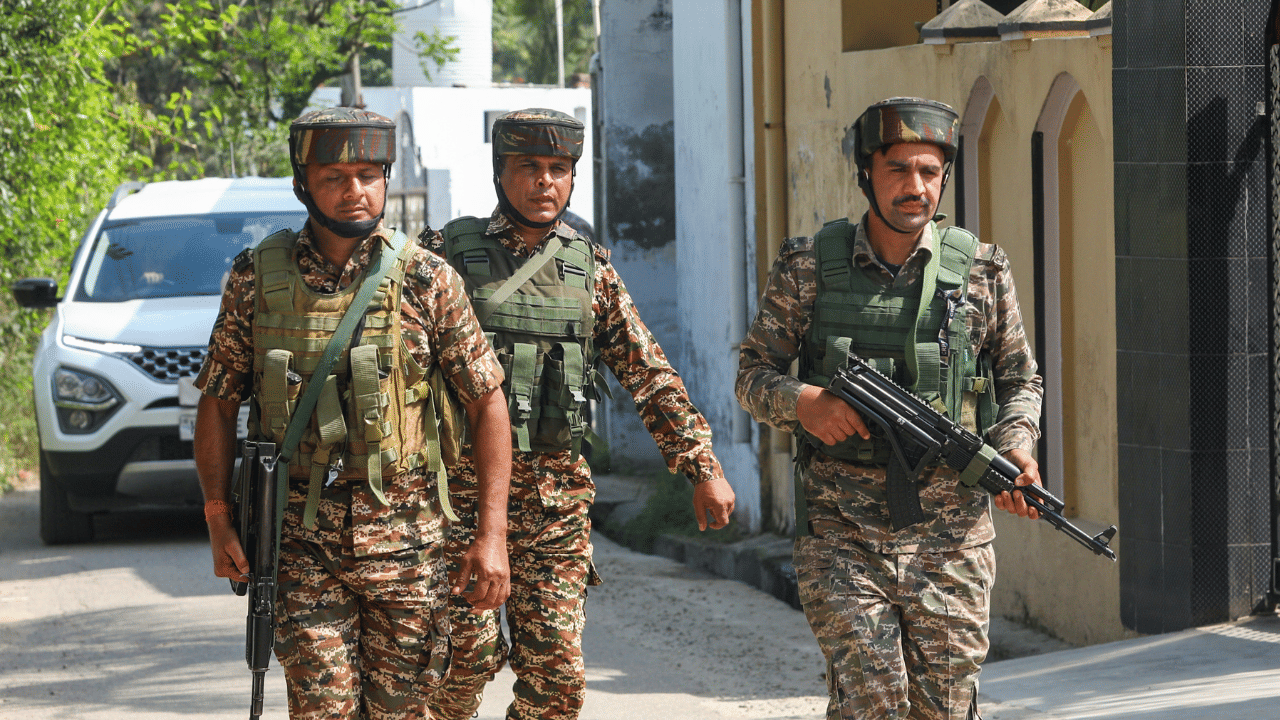 Two Terrorists Killed at Uri: ബാരാമുള്ളയിൽ നുഴഞ്ഞുകയറ്റ ശ്രമം; രണ്ട് ഭീകരരെ ഇന്ത്യൻ സൈന്യം വധിച്ചു