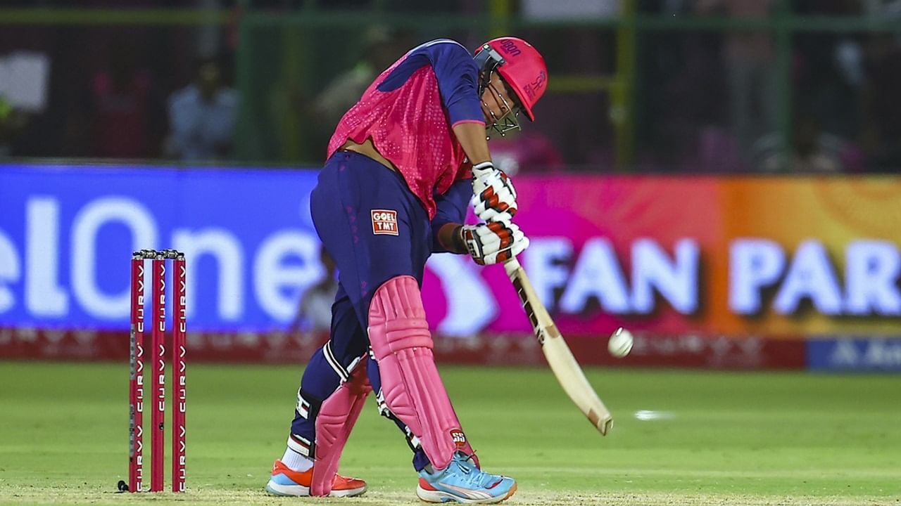 IPL 2025: വൈഭവ് സൂര്യവന്‍ശി ക്രീസിലെത്തിയത് സഞ്ജുവിന്റെ ബാറ്റുമായി? ഗൂഗിള്‍ സിഇഒയെയും ഞെട്ടിച്ച് 14കാരന്‍ പയ്യന്‍