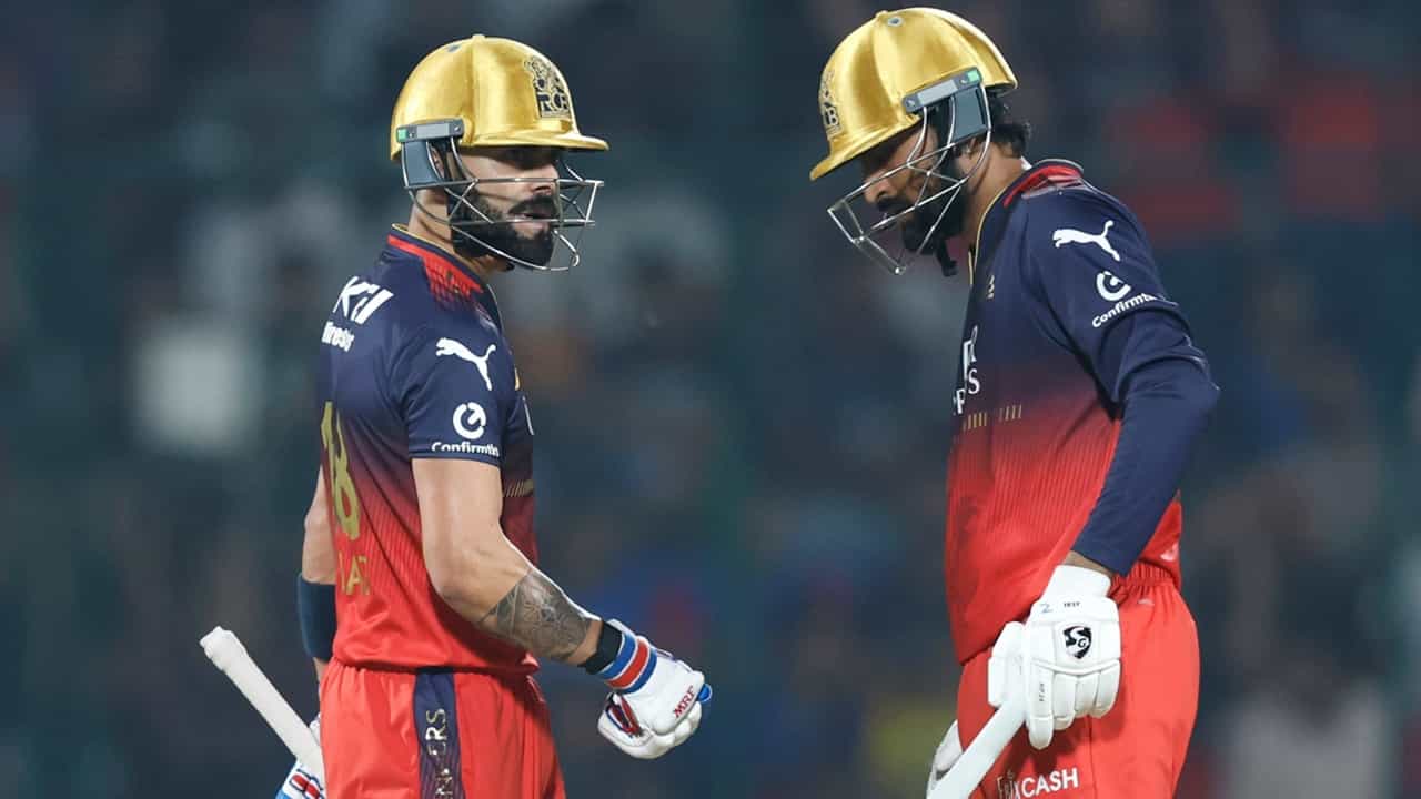 IPL 2025: ഈ സാല കപ്പ് നംദെ? ചേട്ടന് പാണ്ഡ്യ ഷോയില് ഡല്ഹി ക്യാപിറ്റല്സിനെ അവരുടെ തട്ടകത്തില് വീഴ്ത്തി ആര്സിബി IPL 2025: ഈ സാല കപ്പ് നംദെ? ചേട്ടന് പാണ്ഡ്യ ഷോയില് ഡല്ഹി ക്യാപിറ്റല്സിനെ അവരുടെ തട്ടകത്തില് വീഴ്ത്തി ആര്സിബി