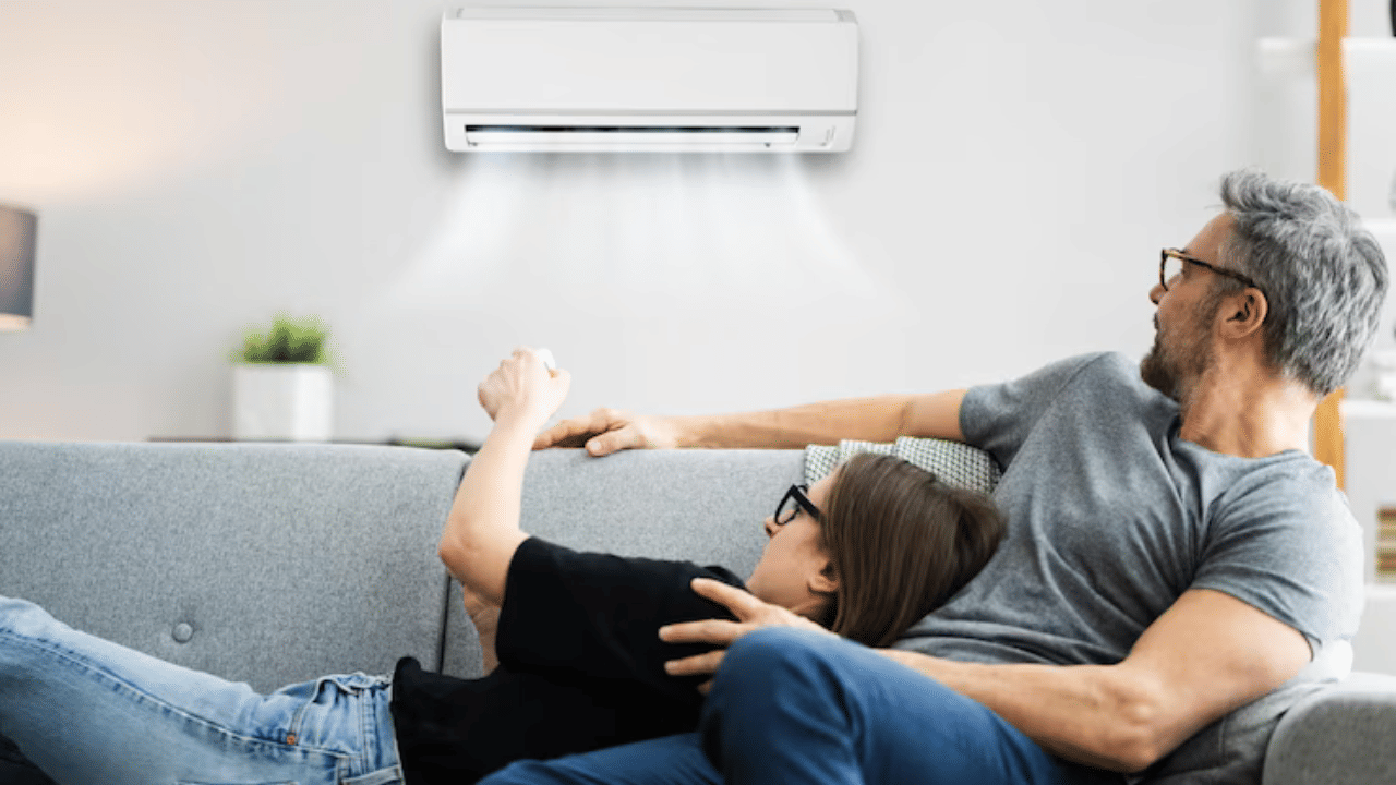 Health Tips: എസി രാത്രി മുഴുവൻ ഉപയോഗിക്കുന്നുണ്ടോ? നല്ല ആരോഗ്യത്തിനും സമ്പാദ്യത്തിനും ഈ ശീലങ്ങൾ ഒഴിവാക്കൂ