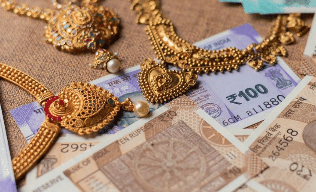 Gold Loan Default: ​ഗോൾഡ് ലോൺ തിരിച്ചടവ് മുടങ്ങുമോ എന്ന ടെൻഷനുണ്ടോ? ഇത്രയും ചെയ്താൽ മതി, നിങ്ങളുടെ ആഭരണങ്ങളും ക്രെഡിറ്റ് സ്കോറും സംരക്ഷിക്കാം