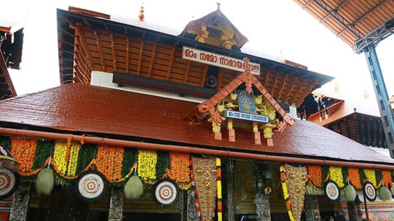 Guruvayur Temple: കണ്ണനെ കണികാണാൻ എത്തിയത് പതിനായിരങ്ങൾ; ഗുരുവായൂരില്‍ വിഷുക്കണി ദര്‍ശനം പൂർത്തിയായി