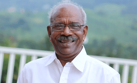 'പെൻഷനെല്ലാം വാങ്ങി ശാപ്പാട് കഴിച്ചിട്ട് നമ്മക്കിട്ട് വെച്ചു'