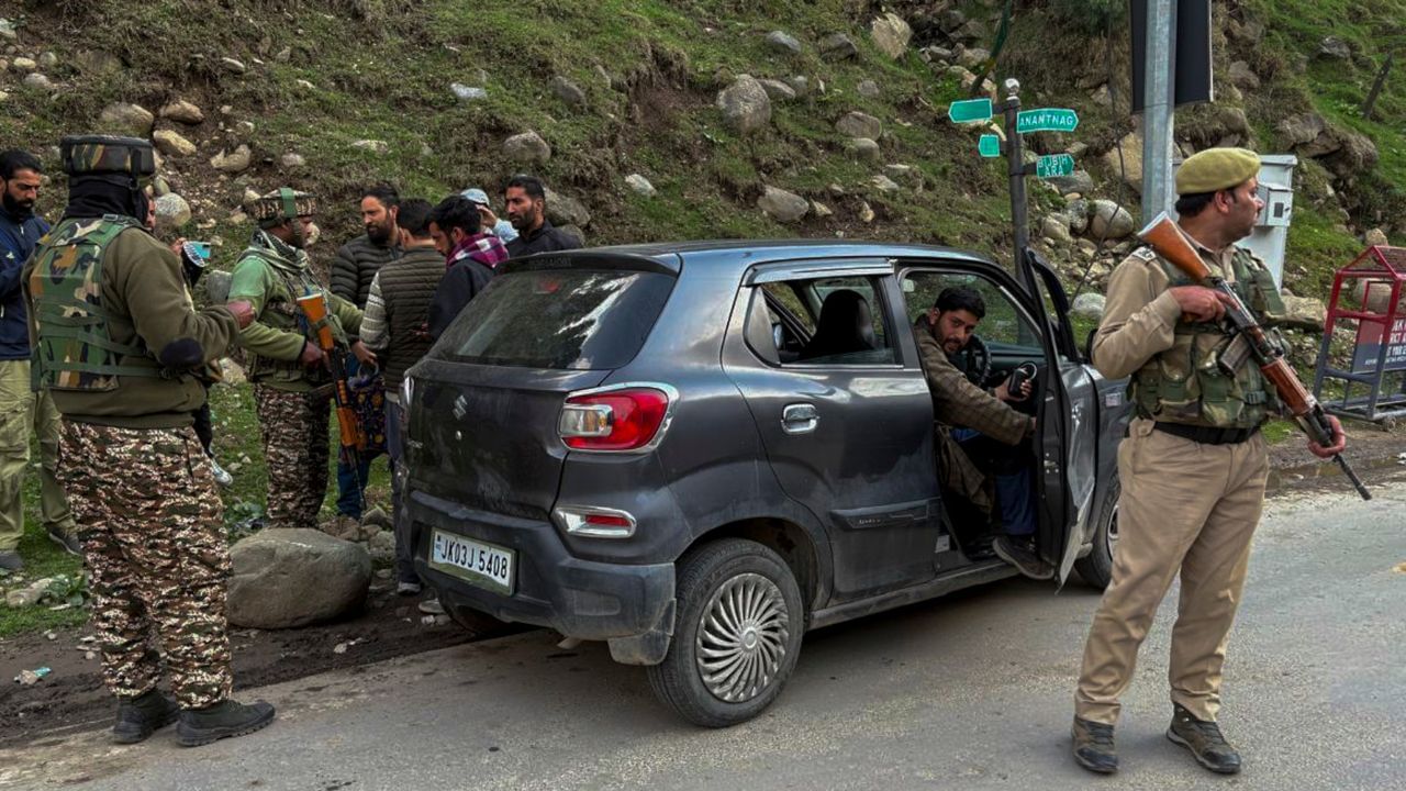 Pahalgam Terrorist Attack : പഹൽഗാം ഭീകരാക്രമണം; കൊല്ലപ്പെട്ടവരുടെ എണ്ണം 27 ആയി