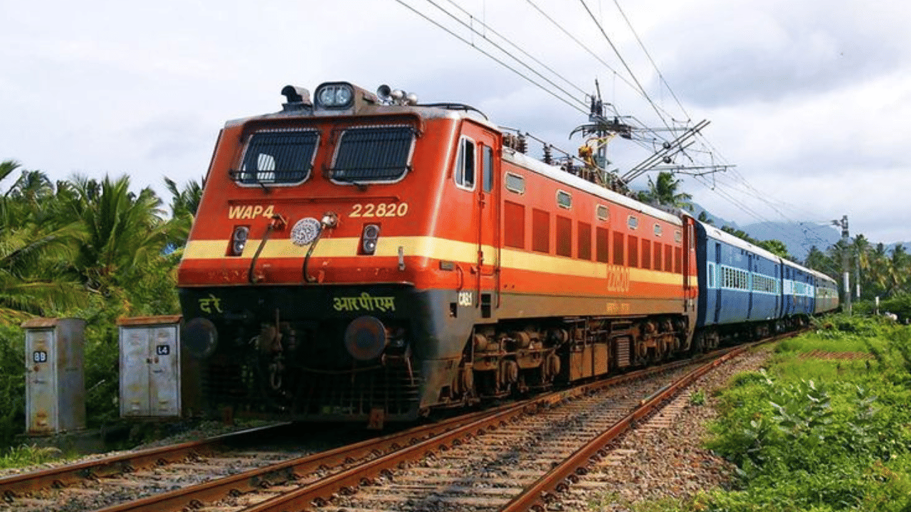 Easter Special Train Schedule: ഈസ്റ്ററിന് തിരക്കില്ലാതെ നാട്ടിലെത്താം; കൊല്ലം, മംഗളൂരു സ്പെഷ്യൽ ട്രെയിനുകൾ പ്രഖ്യാപിച്ചു