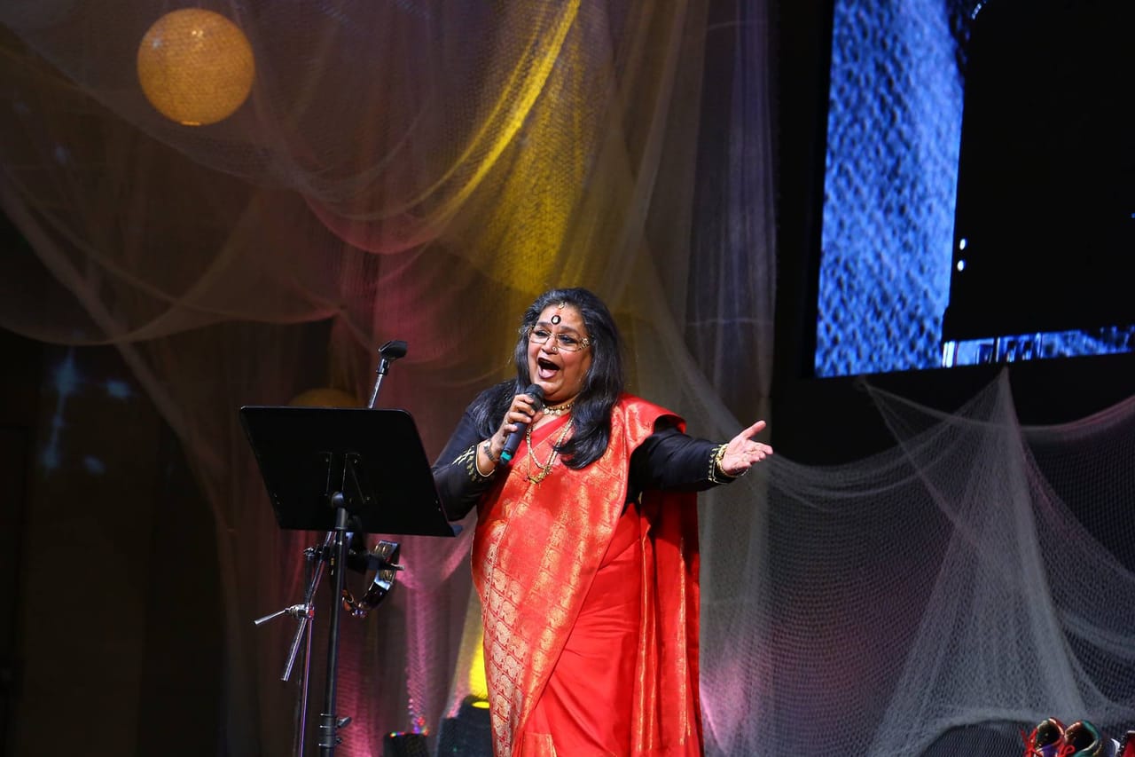 പലപ്പോഴും താരം തന്റെ സാരി ശേഖരണത്തെ കുറിച്ചും വസ്ത്രധാരണ ശൈലിയെ കുറിച്ചും വാചാലയായിട്ടുണ്ട്. ഇപ്പോഴിതാ തന്റെ സാരിയെ കുറിച്ച താരം പറയുന്ന വീഡിയോ ആണ് സോഷ്യൽ മീഡിയയിൽ വൈറലാകുന്നത്.