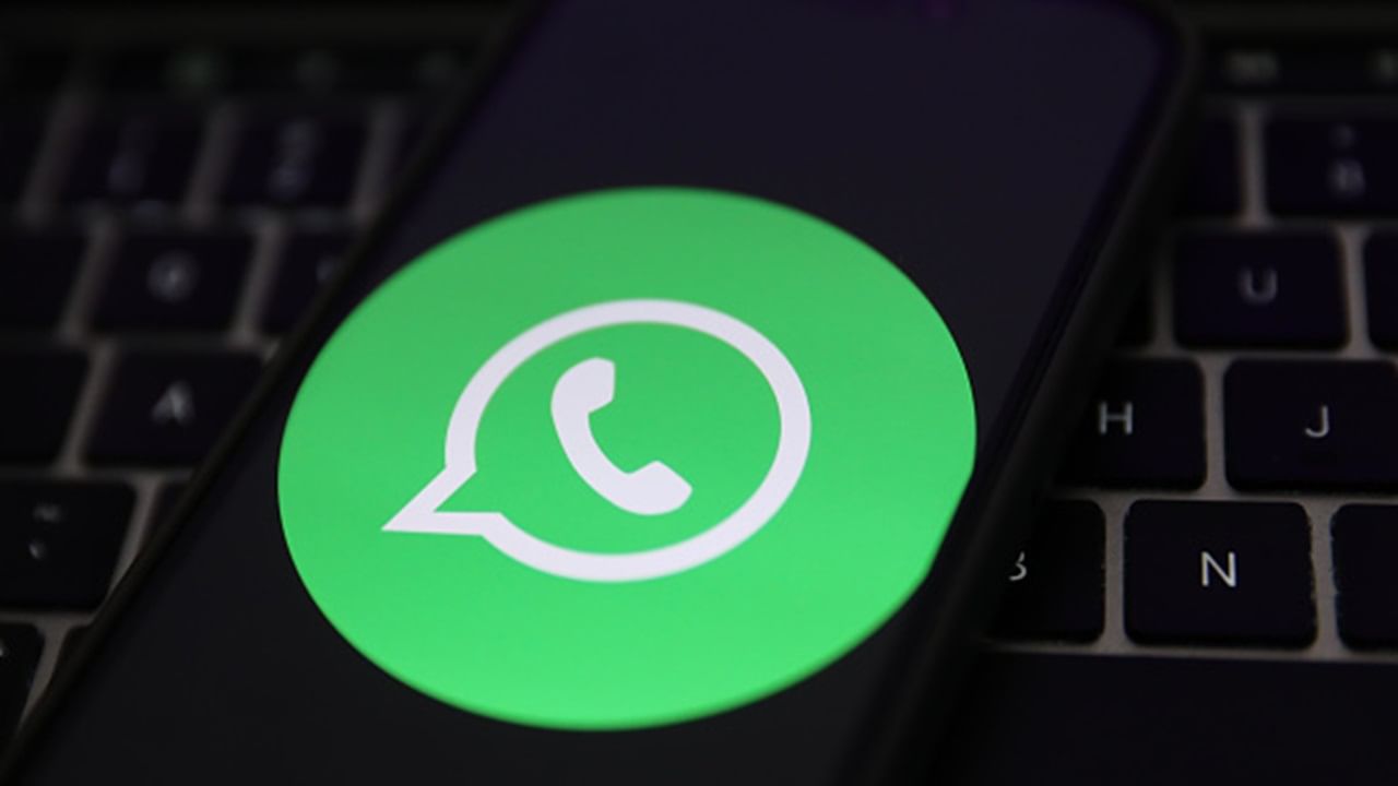 വാട്‌സാപ്പിന് പുറമെ യുപിഐ പ്ലാറ്റ്‌ഫോമുകളിലും ഇന്ന് തടസം നേരിട്ടിരുന്നു. ഗൂഗിള്‍ പേ, ഫോണ്‍പേ, പേടിഎം തുടങ്ങിയ ആപ്പുകളില്‍ തടസം നേരിട്ടു. ആപ്പുകള്‍ ഇന്ന് ആപ്പിലാക്കിയെന്നാണ് ഉപയോക്താക്കളുടെ പരിഹാസം.