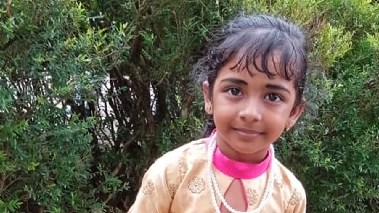 Malappuram Rabies: ആ കുഞ്ഞ് വിടവാങ്ങി; മലപ്പുറത്ത് പേ വിഷബാധയേറ്റ അഞ്ച് വയസുകാരി മരിച്ചു Malappuram Rabies: ആ കുഞ്ഞ് വിടവാങ്ങി; മലപ്പുറത്ത് പേ വിഷബാധയേറ്റ അഞ്ച് വയസുകാരി മരിച്ചു