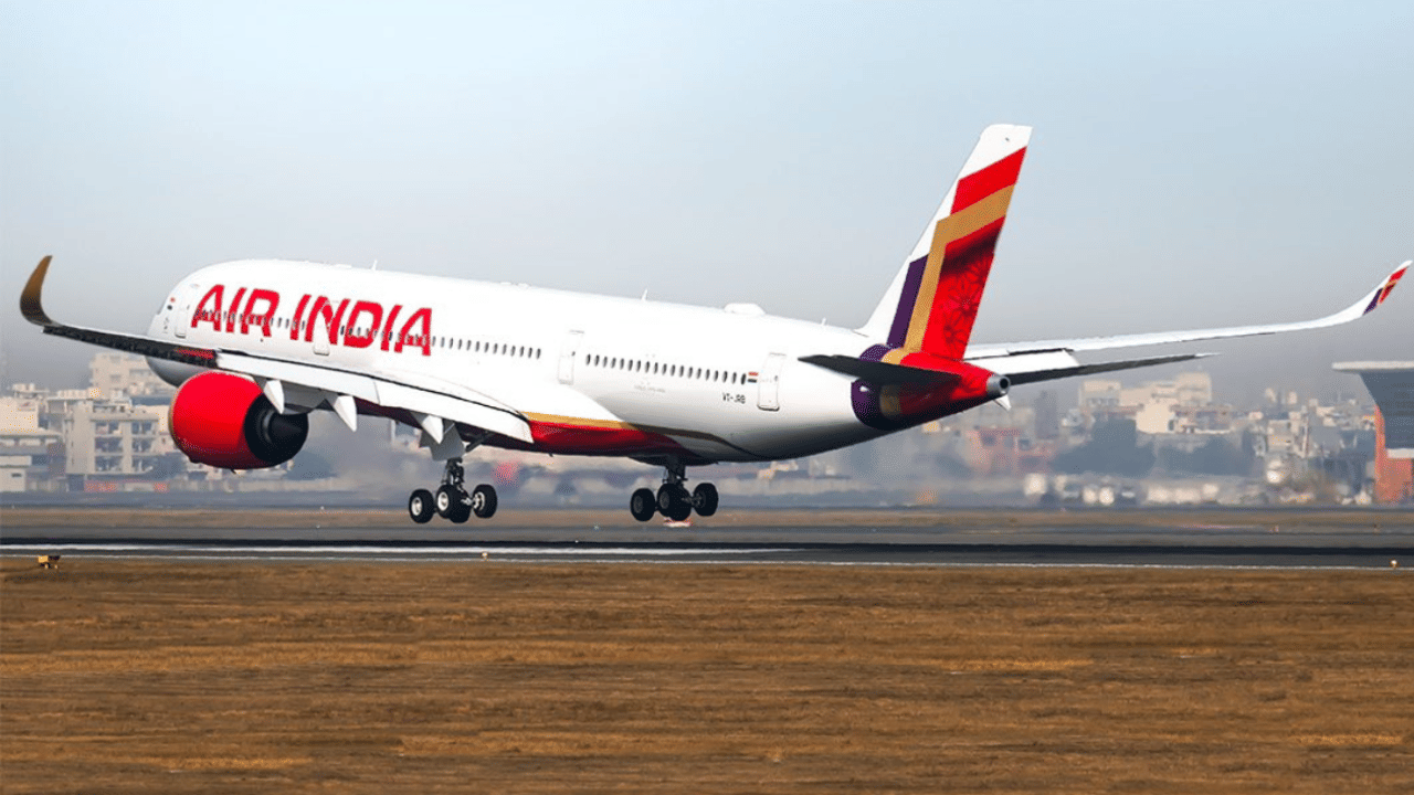 Air India Flight Diverted: ഇസ്രായേലിലെ വിമാനത്താവളത്തിൽ മിസൈലാക്രമണം; എയർ ഇന്ത്യ വിമാനം വഴിതിരിച്ചുവിട്ടു