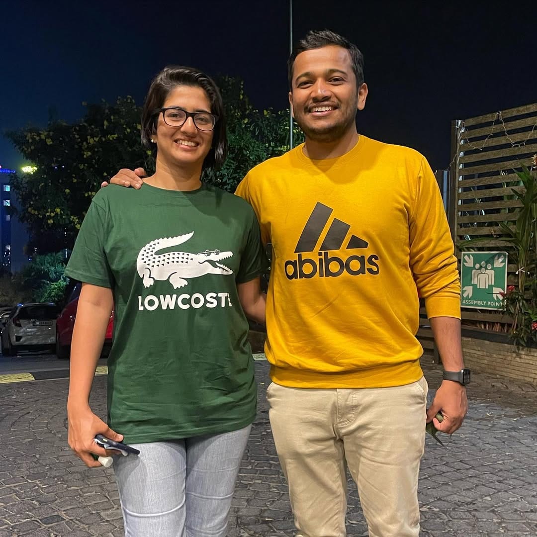 ബേസില്‍ ജോസഫും അദ്ദേഹത്തിന്റെ പങ്കാളിയായ എലിസബത്തും സോഷ്യല്‍ മീഡിയയില്‍ സജീവമാണ്. ഇരുവരുടെയും എല്ലാ പോസ്റ്റുകളും വലിയ രീതിയില്‍ വൈറലാകാറുണ്ട്. തന്റെ പങ്കാളി തന്നേക്കാള്‍ പക്വതയുള്ളവളാണെന്നാണ് ബേസില്‍ പറയുന്നത്. സ്റ്റാര്‍ ആന്‍ഡ് സ്റ്റൈല്‍ മാഗസിനോട് സംസാരിക്കുകയായിരുന്നു അദ്ദേഹം.  (Image Credits: Instagram)