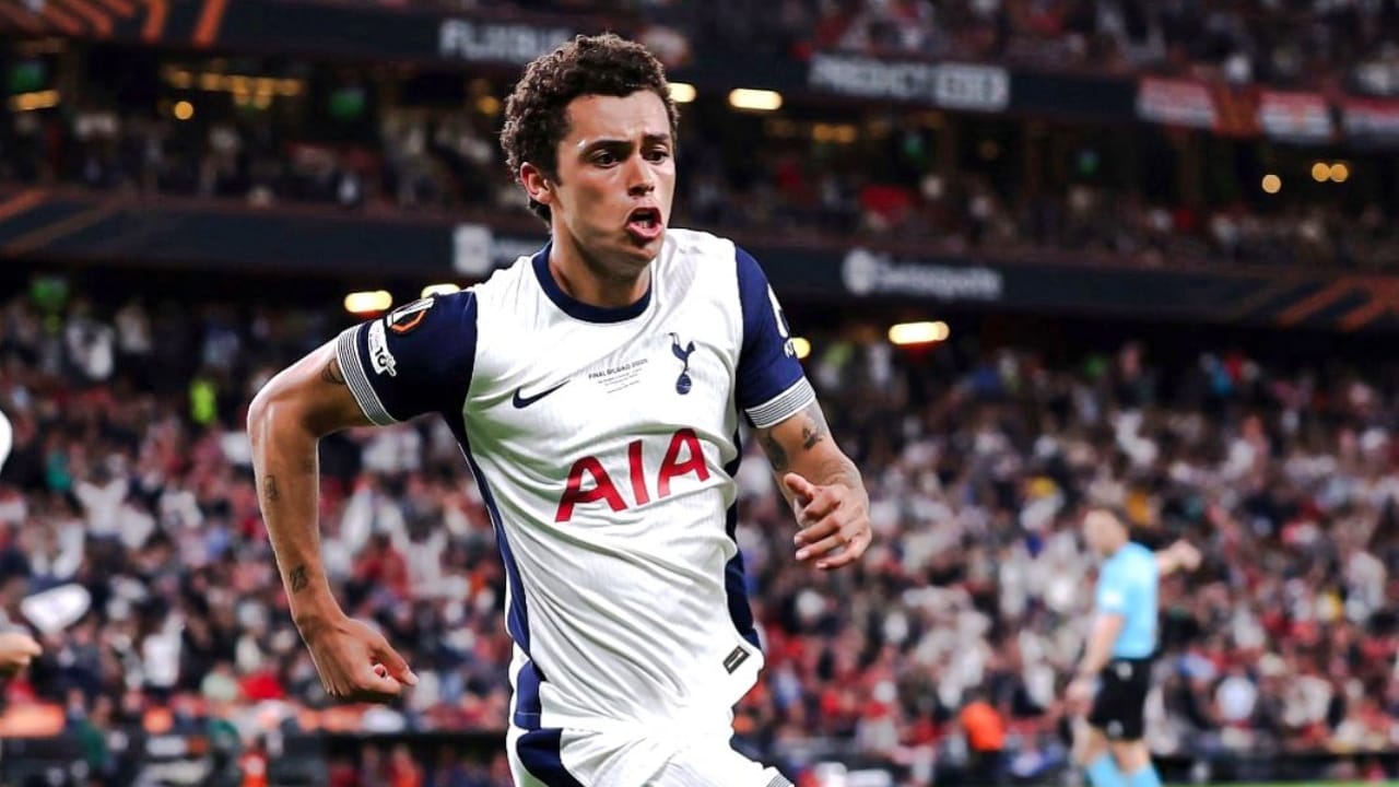 സ്പാനിഷ് ക്ലബ് അത്‌ലറ്റികോ ബിൽബാവോയുടെ ഹോം ഗ്രൗണ്ടായ സാൻ മെയിംസിൽ നടന്ന മത്സരത്തിൽ 42ആം മിനിട്ടിലാണ് വിജയഗോൾ പിറന്നത്. വെയിൽസ് താരമായ ബ്രെണ്ണൻ ജോൺസൺ വിജയഗോൾ കുറിച്ചു. പാപെ മാറ്ററിൻ്റെ ഒരു ക്രോസിൽ നിന്ന് ക്ലോസ് റേഞ്ചിൽ ജോൺസൺ യുണൈറ്റഡ് ഗോൾ കീപ്പർ ആന്ദ്രേ ഒനാനയെ മറികടന്നു. 
