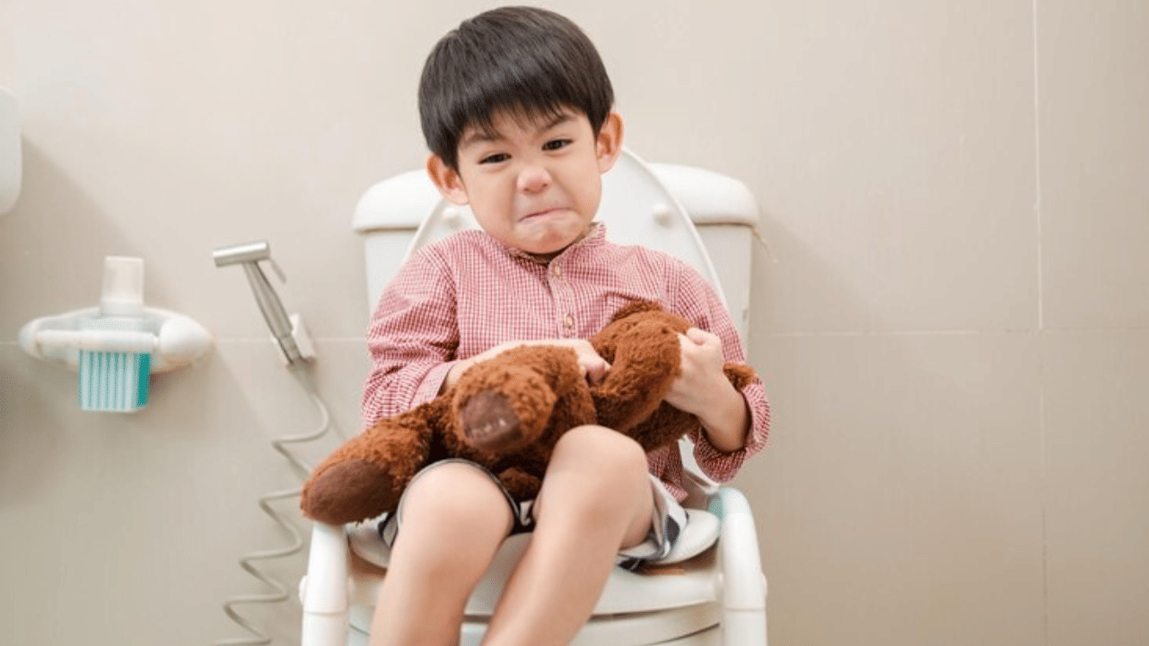 Constipation In Children: കുട്ടികളിലെ മലബന്ധം അകറ്റാം ഈസിയായി; ഈ വീട്ടുവൈദ്യം പരീക്ഷിച്ചു നോക്കൂ