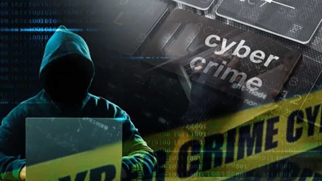Cyber Attacks: 15 ലക്ഷം സൈബറാക്രമണങ്ങൾ, പ്രധാന വെബ്സൈറ്റുകൾ ലക്ഷ്യം- പിന്നിൽ പാക്ക് ഹാക്കർമാർ Cyber Attacks: 15 ലക്ഷം സൈബറാക്രമണങ്ങൾ, പ്രധാന വെബ്സൈറ്റുകൾ ലക്ഷ്യം- പിന്നിൽ പാക്ക് ഹാക്കർമാർ