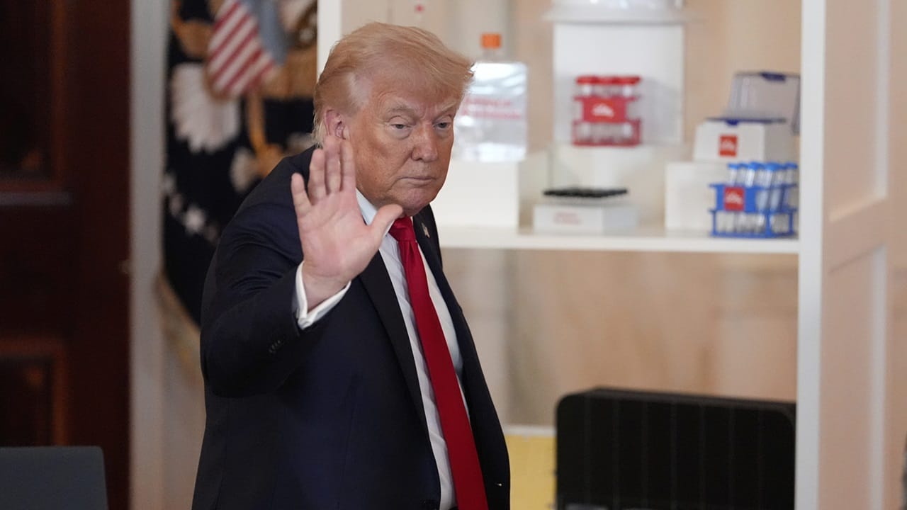 നേരത്തെ ഇരുരാജ്യങ്ങളും തമ്മിലുള്ള സംഘര്‍ഷം തങ്ങളുടെ വിഷയമല്ലെന്ന് യുഎസ് പ്രസിഡന്റ് ജെഡി വാന്‍സ് പറഞ്ഞു. ഫോക്സ് ന്യൂസിന് നൽകിയ അഭിമുഖത്തിലാണ് അദ്ദേഹം ഇക്കാര്യം പറഞ്ഞത്.