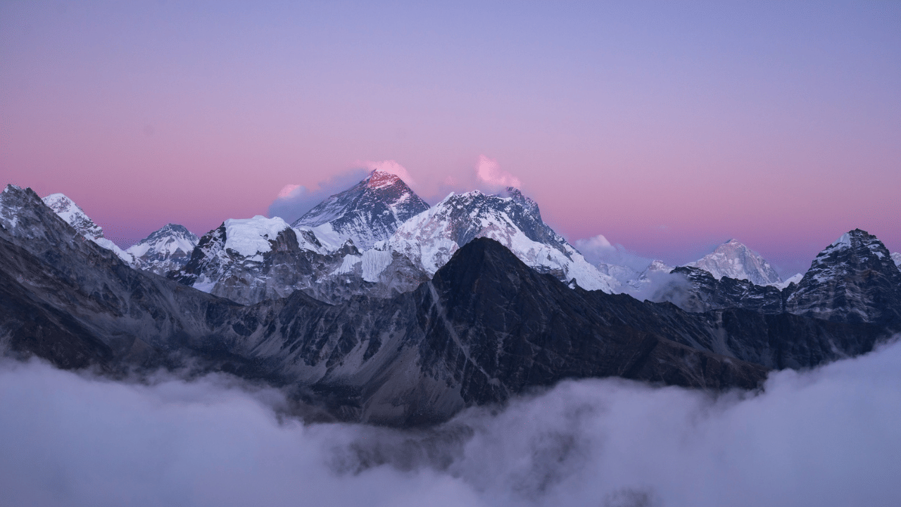 Everest summit in five days: സെനോൺ വാതകം തുണയായി: എവറസ്റ്റ് റെക്കോർഡ് വേഗത്തിൽ കീഴടക്കി ബ്രിട്ടീഷ് സംഘം