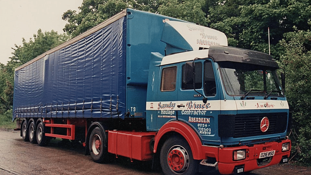 Ganja Smuggling Case: ലോറിയിൽ 120 കിലോ കഞ്ചാവ് കടത്താൻ ശ്രമം; തൃശൂരിൽ നാല് യുവാക്കൾ പിടിയിൽ