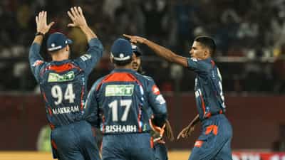 IPL 2025: തുടര്‍ച്ചയായ മൂന്നാം തോല്‍വി; ലഖ്‌നൗവിന്റെ പ്ലേ ഓഫ് പ്രതീക്ഷകള്‍ അവതാളത്തില്‍