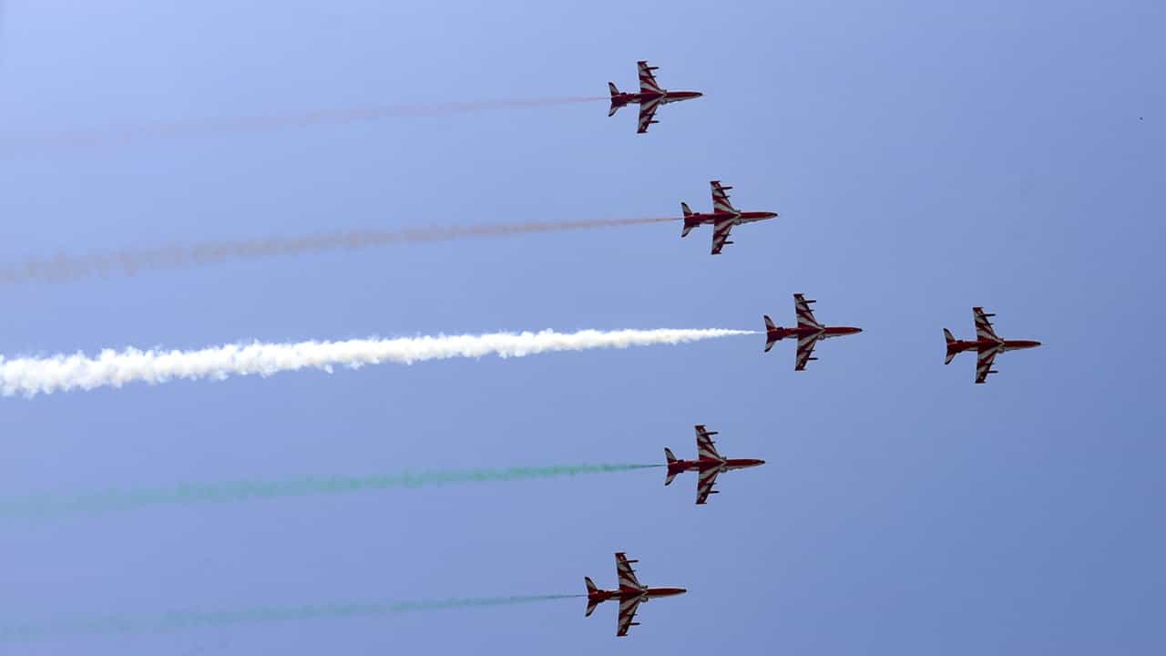 AFCAT 2025: വ്യോമസേനയില്‍ ഓഫീസറാകാം, 1.77 ലക്ഷം വരെ ശമ്പളം, അപേക്ഷിക്കേണ്ടത് ഇങ്ങനെ