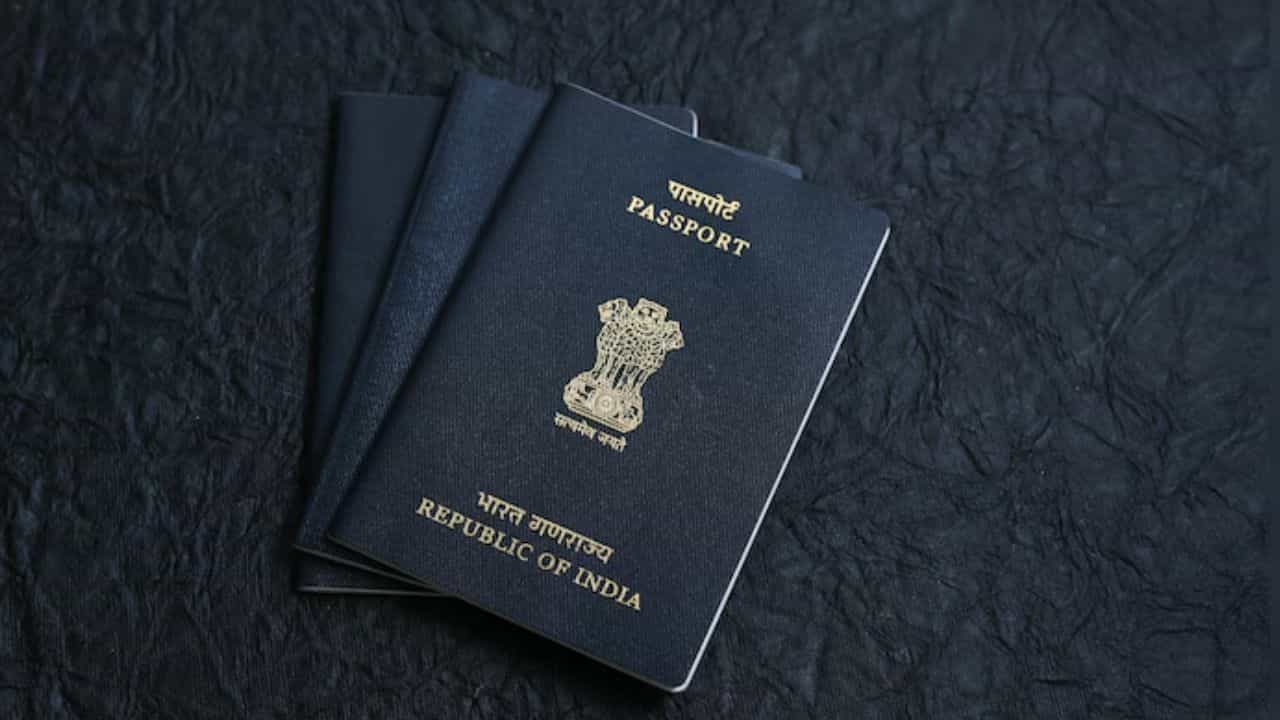 Indian Passport: മേൽവിലാസവുമില്ല മാതാപിതാക്കളുടെ പേരുമില്ല; പാസ്പോർട്ടിൽ വമ്പൻ മാറ്റങ്ങൾ