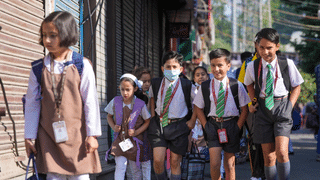 Jammu Schools Open: സമാധാനത്തിലേക്ക്; കശ്‌മീരിലെ വിവിധ അതിർത്തി സ്‌കൂളുകൾ ഇന്ന് തുറക്കും