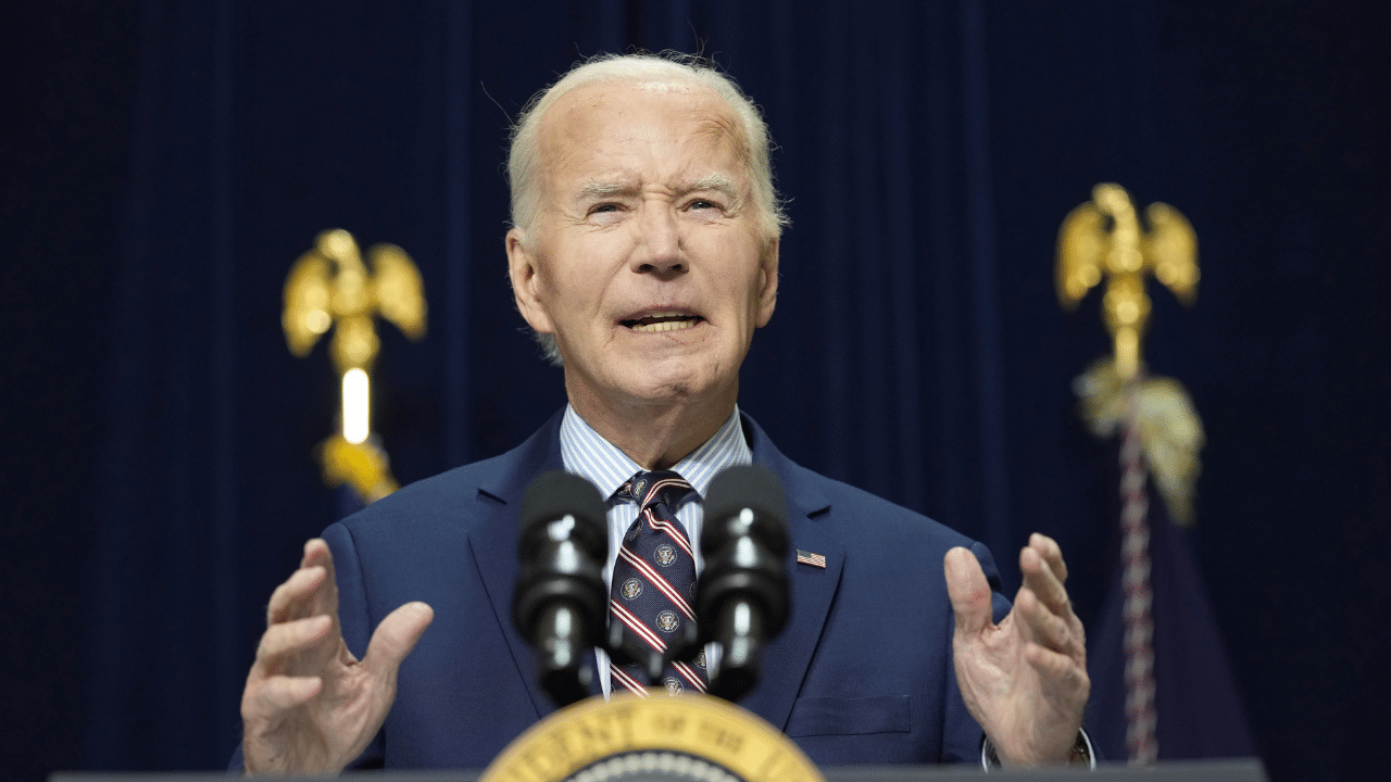 Joe Biden: ജോ ബൈഡന് പ്രോസ്റ്റെറ്റ് കാൻസർ; എല്ലുകളിലേക്ക് പടർന്നതായി റിപ്പോർട്ട് Joe Biden: ജോ ബൈഡന് പ്രോസ്റ്റെറ്റ് കാൻസർ; എല്ലുകളിലേക്ക് പടർന്നതായി റിപ്പോർട്ട്