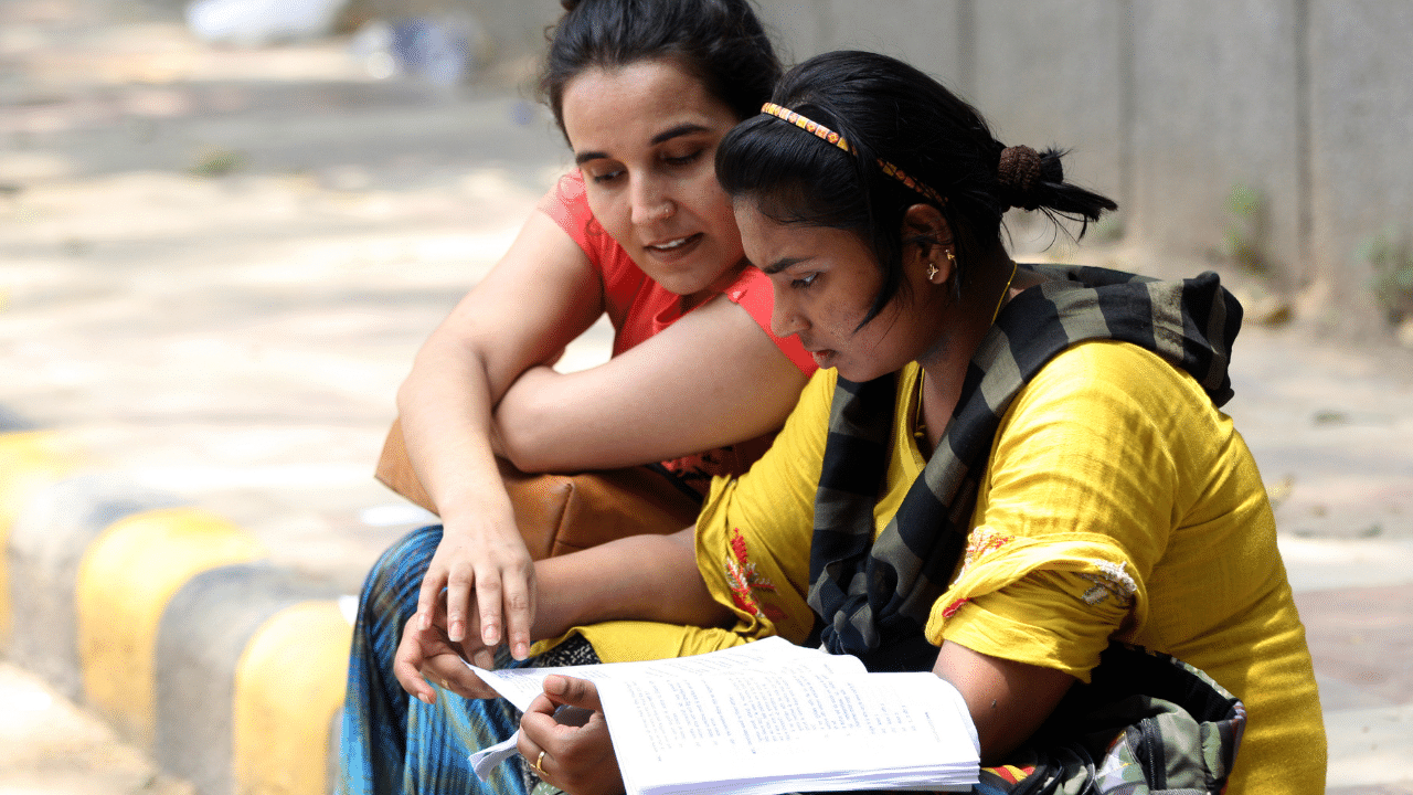 Kerala Plus Two Result 2025: പ്ലസ് ടു ഗ്രേഡിംഗ് രീതി എങ്ങനെ? അറിയേണ്ടതെല്ലാം