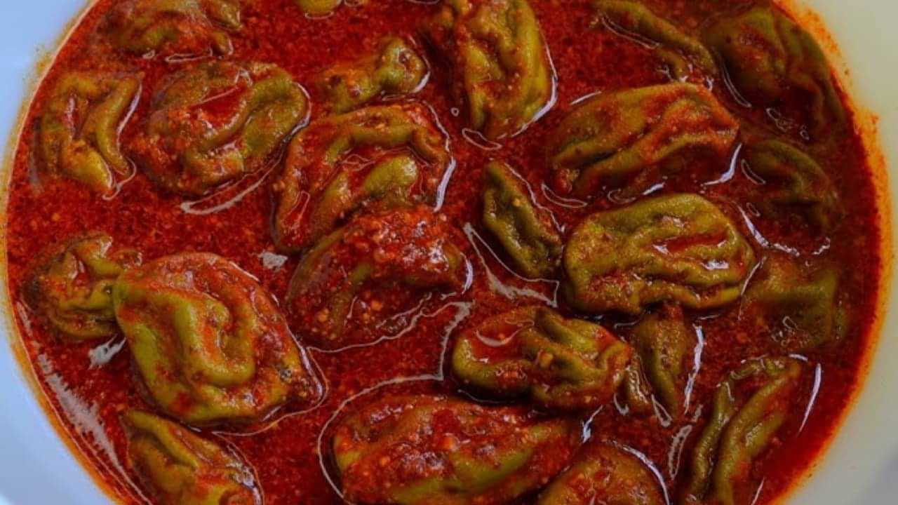 Kanni Manga Pickle: വായില്‍ കപ്പലോടും! പരമ്പരാഗത രീതിയിൽ ഒരു കിടിലൻ കണ്ണിമാങ്ങ അച്ചാർ തയ്യാറാക്കം