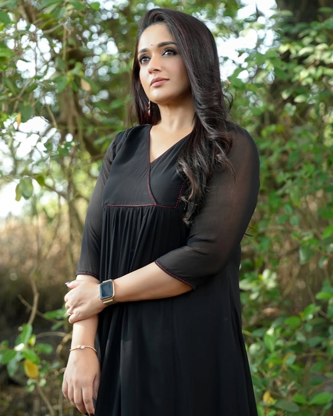 അവരുടെ കഴിവുകള് അധികമാരും തിരിച്ചറിഞ്ഞിട്ടില്ല. അവരുടെ കഴിവുകള് വെളിച്ചത്ത് കൊണ്ടുവരാന് ചുരുക്കം സിനിമകള്ക്ക് മാത്രമേ സാധിച്ചിട്ടുള്ളു. അങ്ങനെയൊരു സിനിമയാണ് വാസ്തവം. എന്നാല് അതില് കാവ്യയുടെ കഥാപാത്രത്തിന് കുറച്ച് സ്ക്രീന് ടൈം ഉണ്ടായിരുന്നുള്ളു.