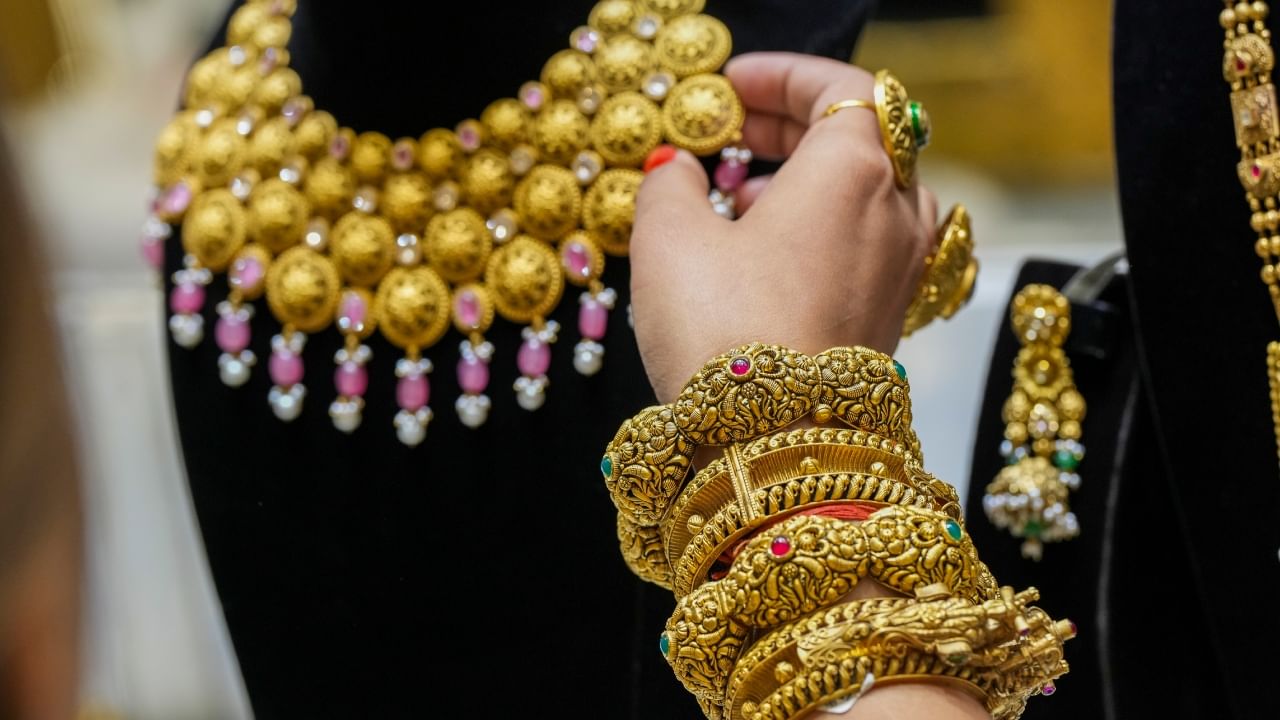 Kerala Gold Rate: എന്റെ മക്കളേ ഇതെന്തൊരു കുതിപ്പ്; സ്വര്‍ണവില റെക്കോഡ് ഉയരത്തില്‍