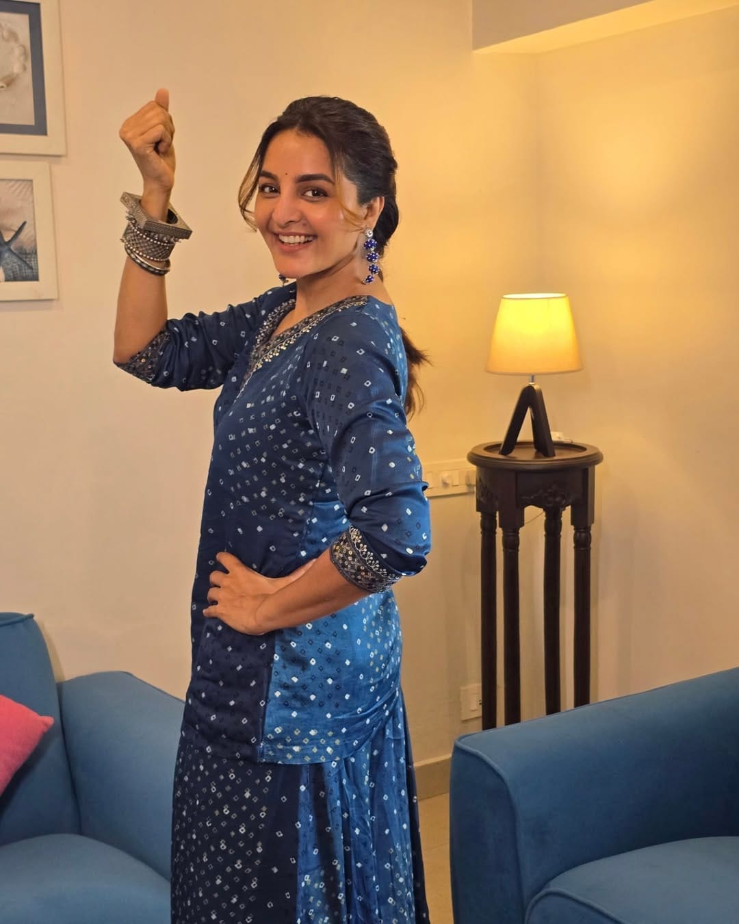 വിവിധ കണക്കുകള്‍ പ്രകാരം 150 കോടിയോളമാണ് മഞ്ജു വാര്യരുടെ ആസ്തി. 
