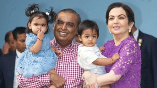 Kerala Gold Rate: അങ്ങോട്ടുമില്ല ഇങ്ങോട്ടുമില്ല, അനക്കം തട്ടാതെ സ്വര്‍ണവില; ഒരു പവന്‍ വാങ്ങാന്‍ എത്ര കൊടുക്കണം?