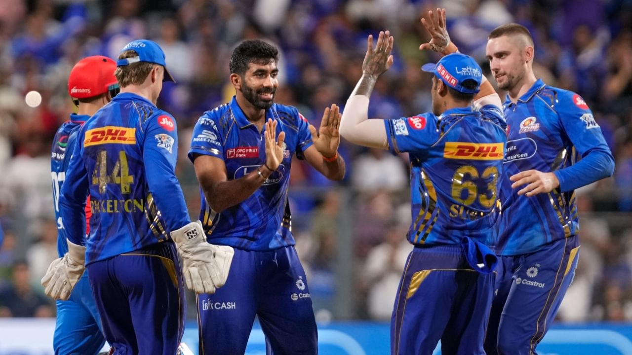 IPL 2025: ഒരു കളി കൊണ്ട് മുംബൈയ്ക്ക് ഇനിയും ആദ്യ രണ്ട് സ്ഥാനങ്ങളിലെത്താം; ഇതാ കണക്കിലെ കളികൾ