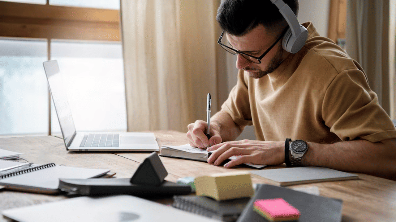 NEET UG 2025: നീറ്റ് യുജി എഴുതുന്നവരാണോ? സമയം എങ്ങനെ ഉപയോഗിക്കണമെന്ന് അറിഞ്ഞിരിക്കണം