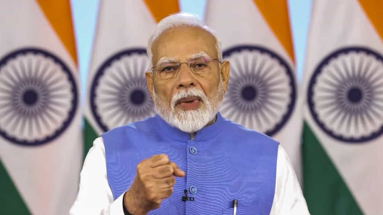 Operation Sindoor: രാത്രി മുഴുവന്‍ ദൗത്യം നിരീക്ഷിച്ച് മോദി; അതിര്‍ത്തിയില്‍ ജാഗ്രത; നിയന്ത്രണരേഖയില്‍ പാകിസ്ഥാന്റെ വെടിവയ്പ്‌