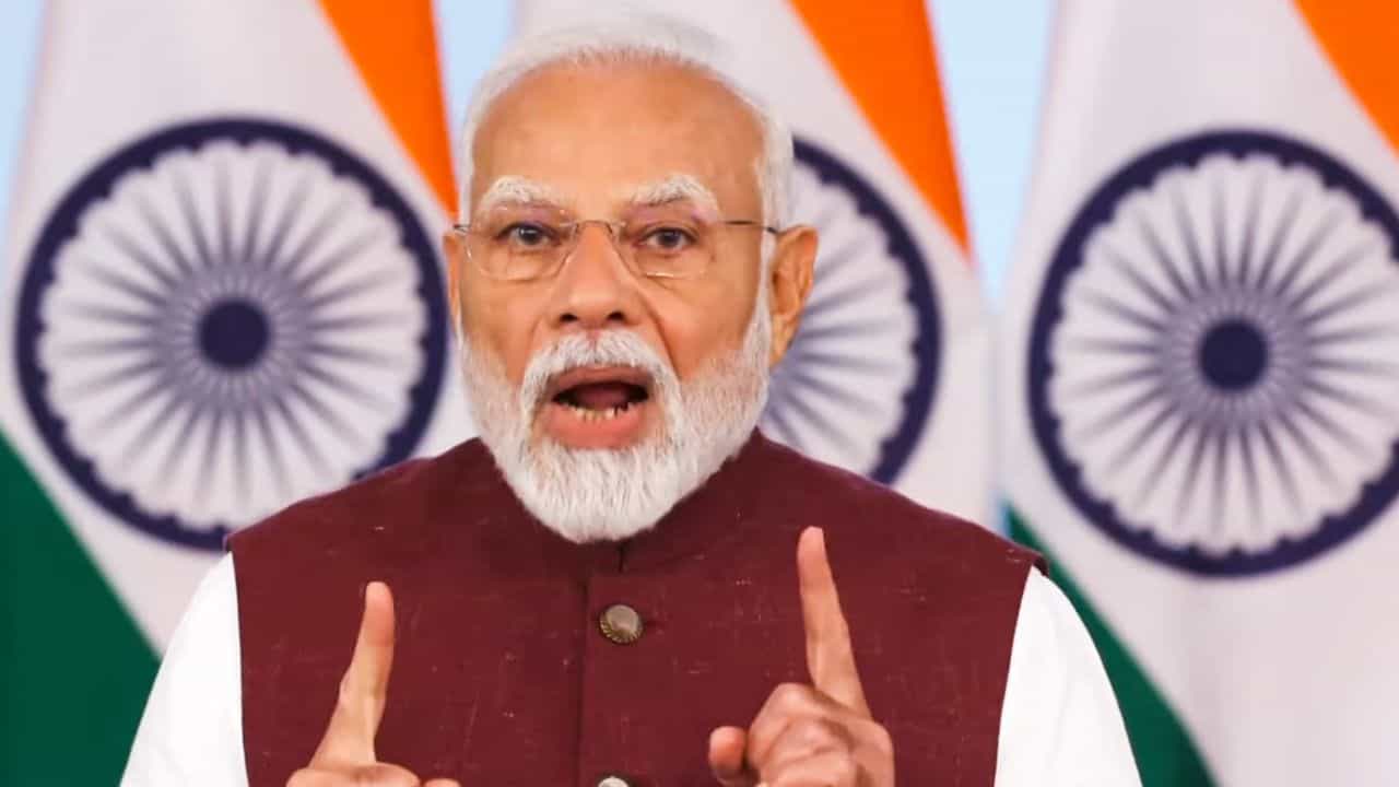 PM Modi on India Pakistan Conflict: ആണവ ഭീഷണി ഞങ്ങളോട് വേണ്ട, ബ്ലാക് മെയില്‍ ഇവിടെ ചെലവാകില്ല: പ്രധാനമന്ത്രി