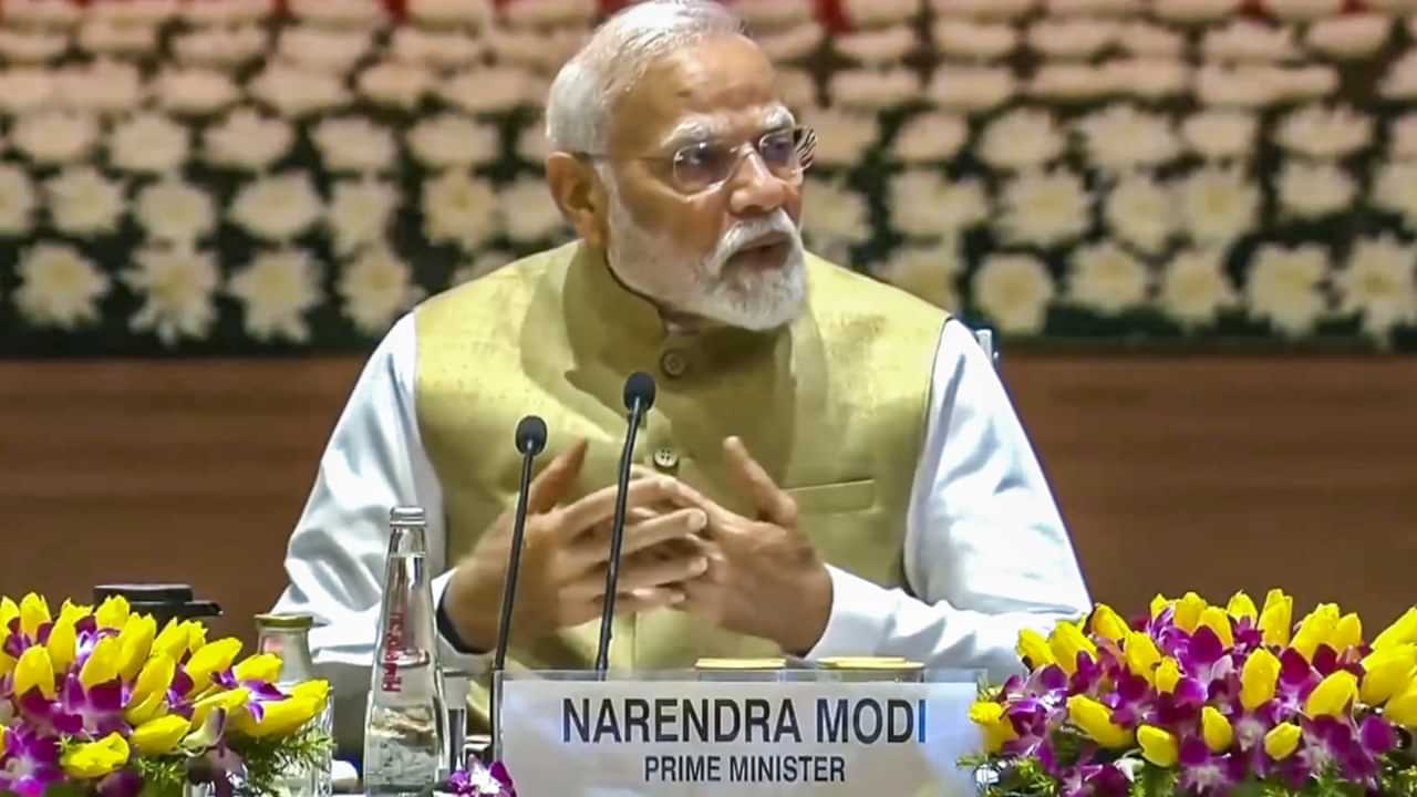 Narendra Modi: കേന്ദ്രവും സംസ്ഥാനങ്ങളും ഒരുമിച്ച് പ്രവര്ത്തിച്ചാല് ഒന്നും അസാധ്യമല്ല; നീതി ആയോഗ് യോഗത്തിൽ പ്രധാനമന്ത്രി Narendra Modi: കേന്ദ്രവും സംസ്ഥാനങ്ങളും ഒരുമിച്ച് പ്രവര്ത്തിച്ചാല് ഒന്നും അസാധ്യമല്ല; നീതി ആയോഗ് യോഗത്തിൽ പ്രധാനമന്ത്രി