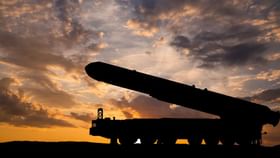 Nuclear Weapons: ആണവശേഷിയുള്ള രാജ്യങ്ങള്‍ ഇവയാണ്; കൂട്ടത്തില്‍ കൊമ്പനായി ഇന്ത്യയും...